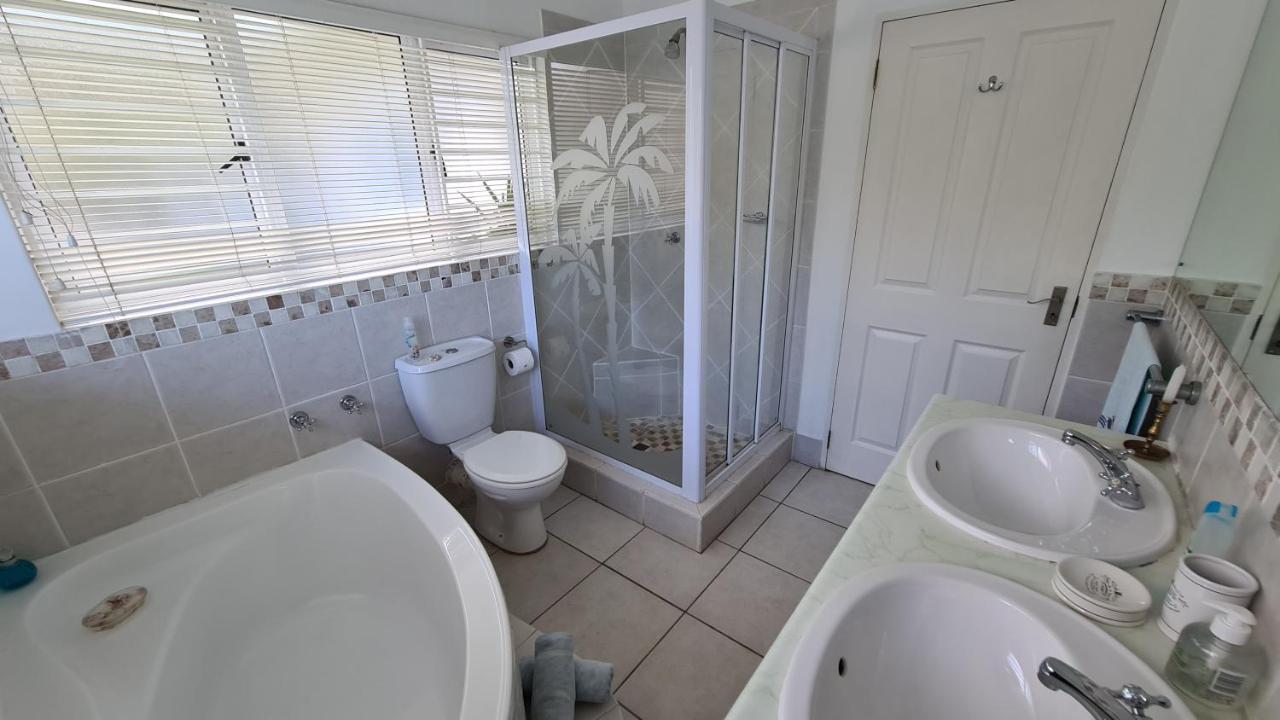 Shaka'S Seat Guesthouse Ballito Buitenkant foto
