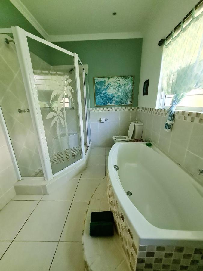 Shaka'S Seat Guesthouse Ballito Buitenkant foto